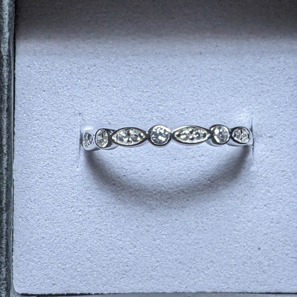 Geometric Eternity Ring - Picture 4 of 4